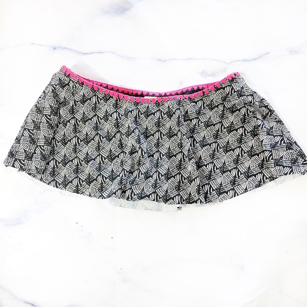 Kenneth Cole Reaction Black & Pink Bikini Bottoms